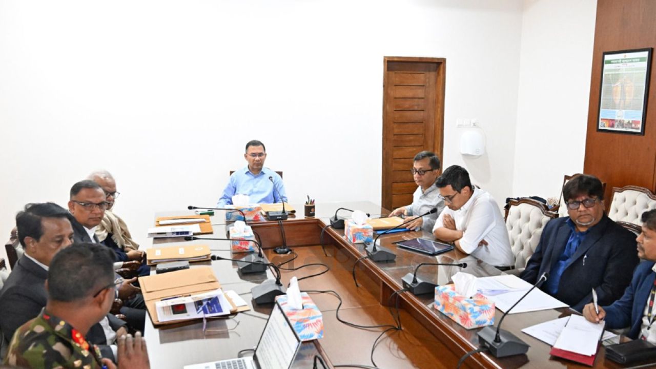 বিনিয়োগে জটিলতা সরানোর নির্দেশ প্রধানমন্ত্রী তারেক রহমানের