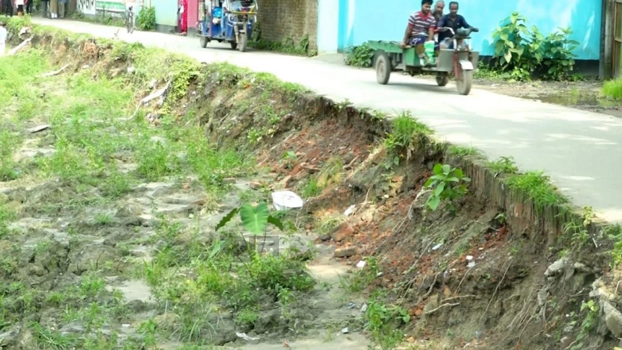 বি. বাড়িয়ার নবীনগরে ঠিকাদারের হরিলুট: কাজ না করেই কোটি টাকার বিল সাবাড়