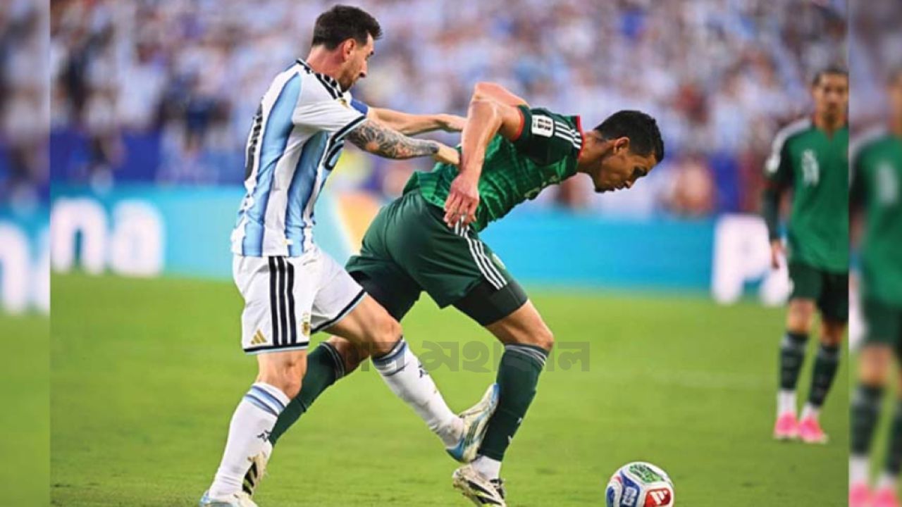 মেসির হ্যাটট্রিক ও সমালোচকদের  ট্যাকল বিতর্ক