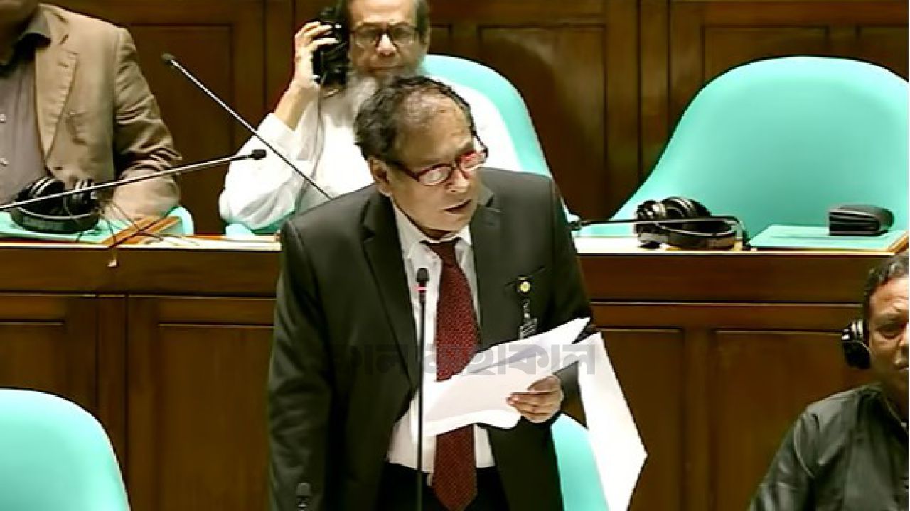 খেলাপি ঋণ ৬১ শতাংশ, ব্যাংকিং খাত সম্পূর্ণ বেহাল: রেজা কিবরিয়া