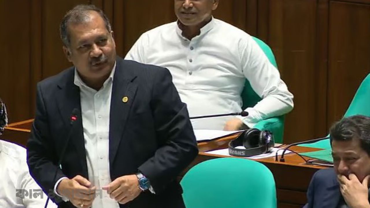 মোবাইল জার্নালিজমের নামে অনৈতিক বা অপেশাদার কর্মকাণ্ড সরকার বরদাশত করবে নাঃ তথ্যমন্ত্রী