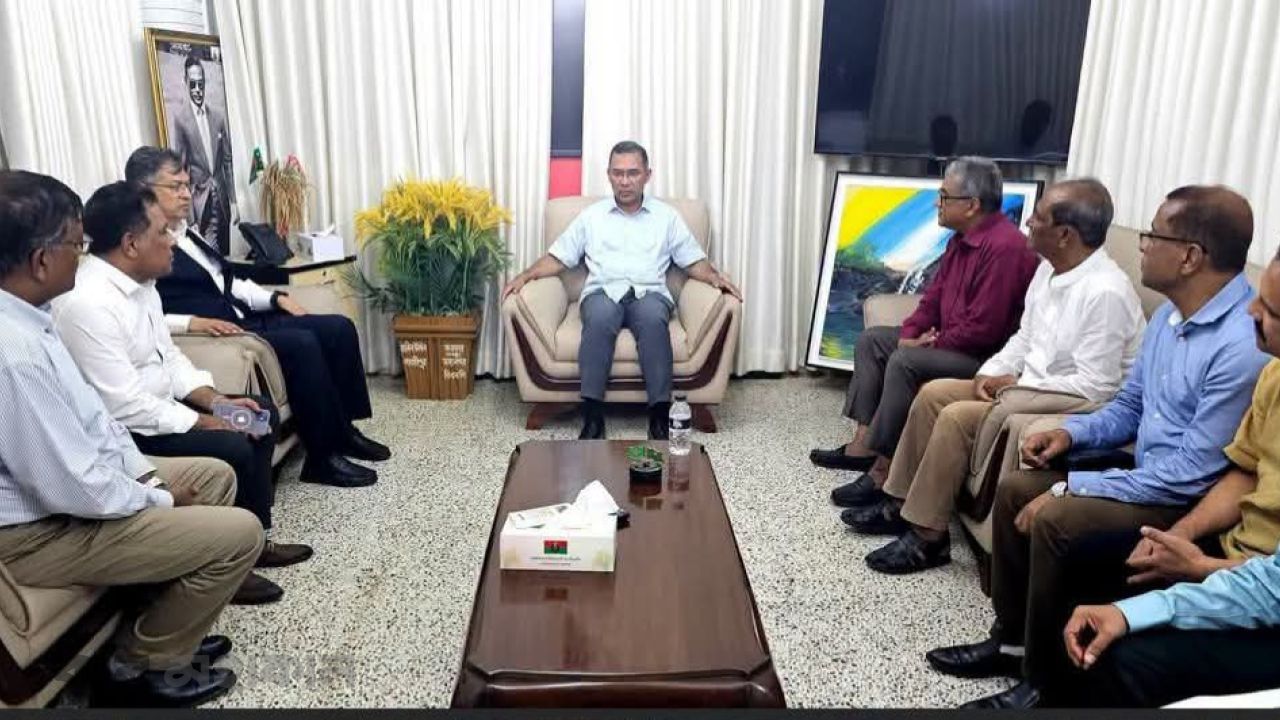 রাষ্ট্র নাকি দল—চুক্তিভিত্তিক নিয়োগে কোন পথে বাংলাদেশ?